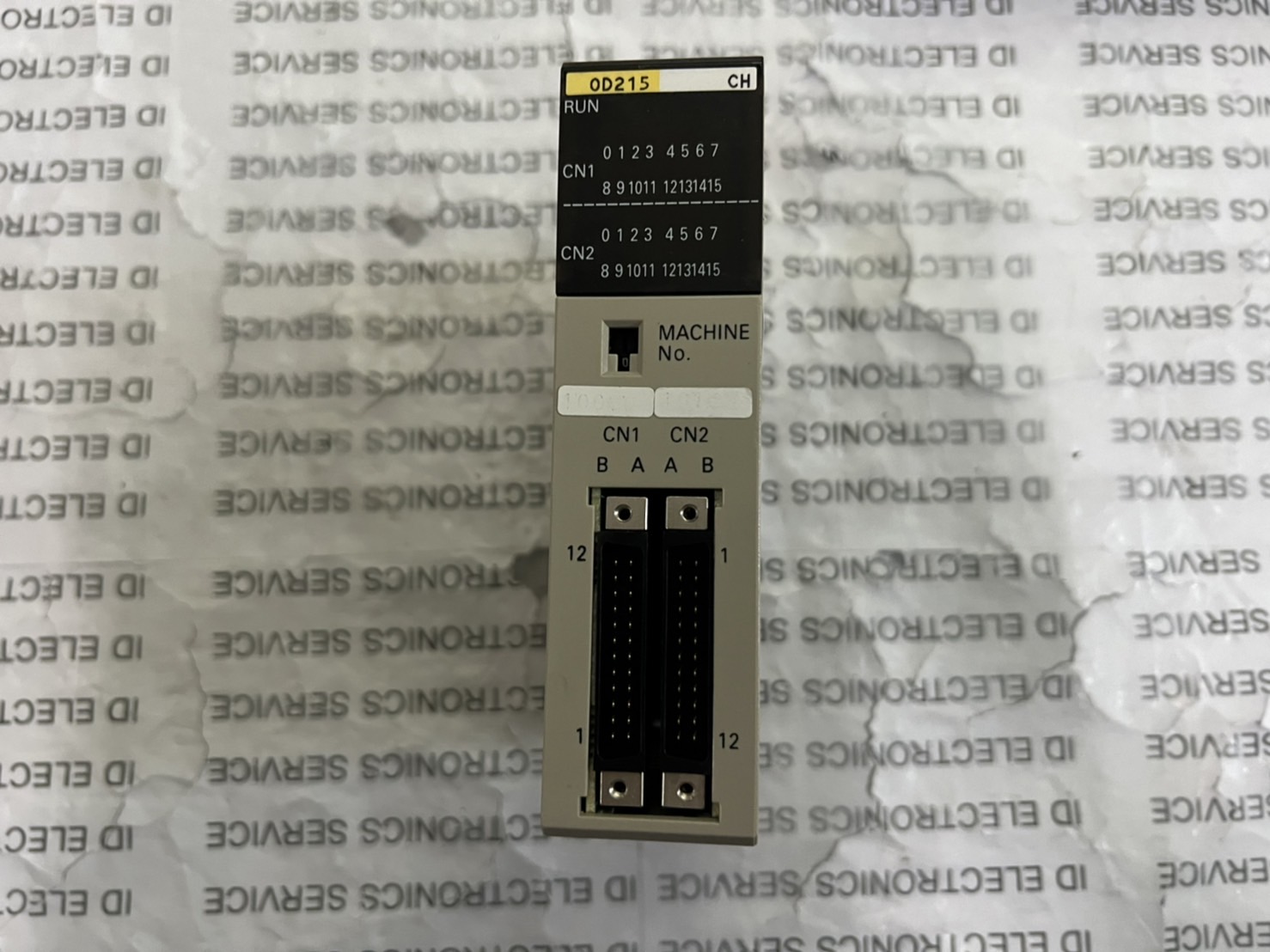 C200H-OD215 PLC “ OMRON ”