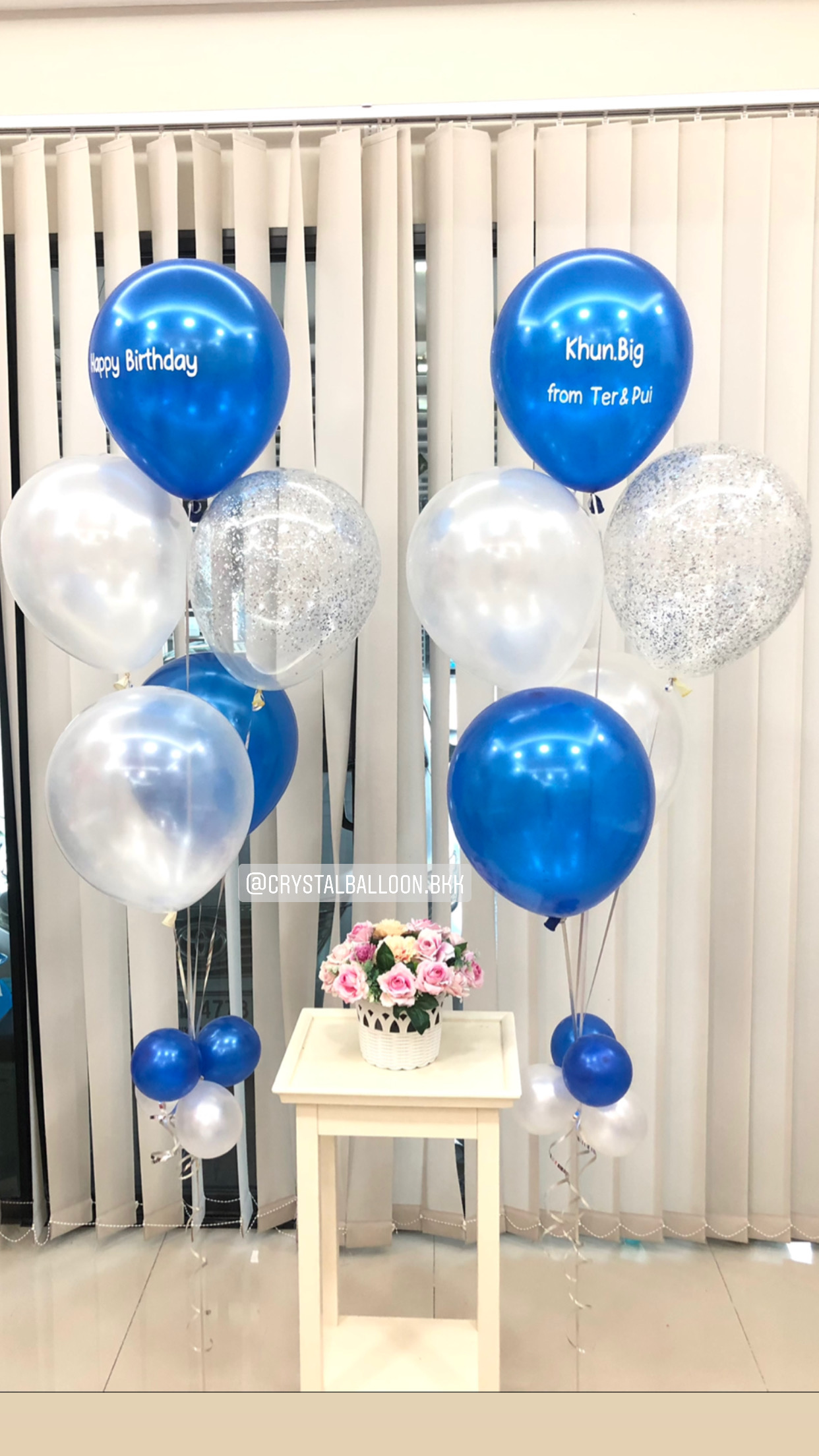 ลูกโป่ง วันเกิด Theme สีน้ำเงิน พร้อม ช่อลูกโป่ง 2 ช่อ,ลูกโป่งใส ใส่กลิตเตอร์ พร้อมตกเเต่ง สามารถเปลี่ยนสีลูกโป่ง/เปลี่ยนข้อความได้
