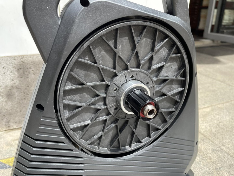 ThinkRider X2 MAX Smart Trainer 2025 - เทรนเนอร์จักรยานระดับมืออาชีพพร้อมระบบ ANT+/Bluetooth