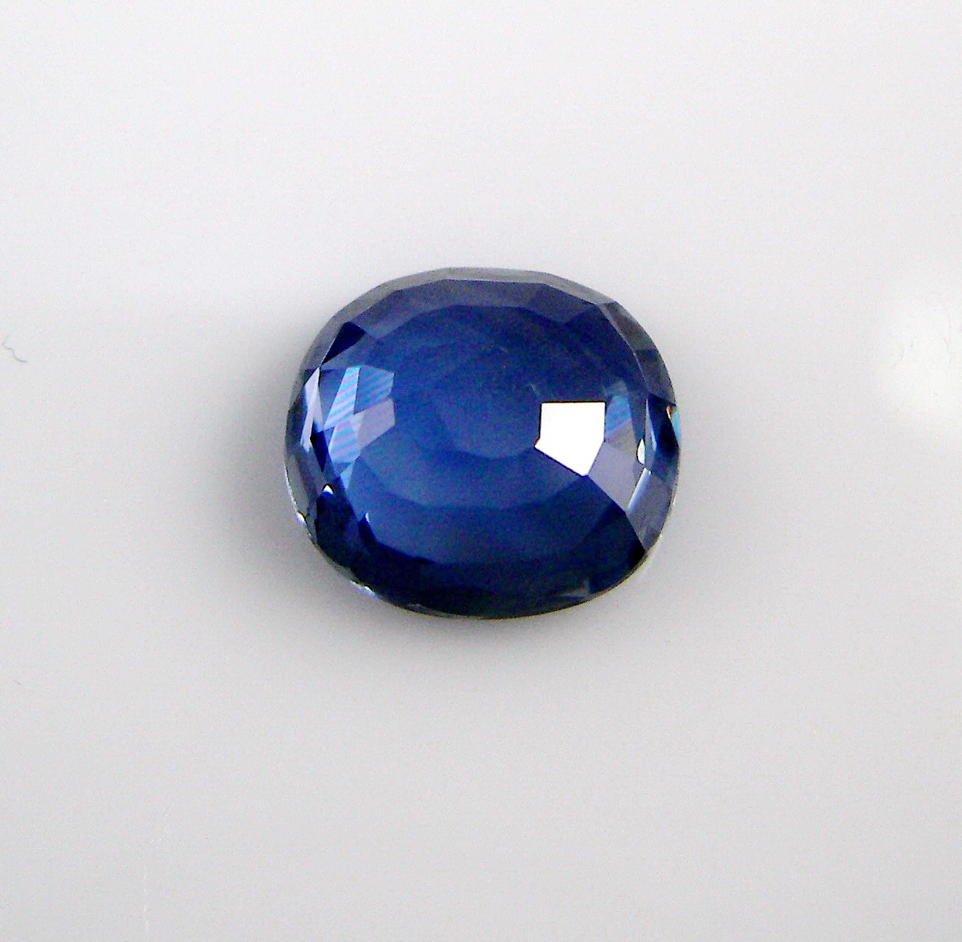 ไพลิน Blue Sapphire 蓝蓝宝石