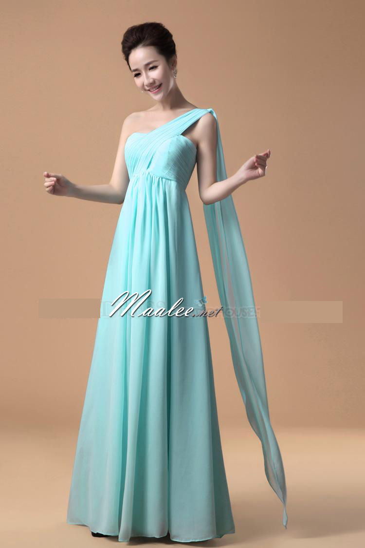 พร้อมเช่า ชุดราตรียาว เกาะอก ไหล่เดียว อกอัดพลีท ทิ้งชายด้านหลัง สีฟ้า