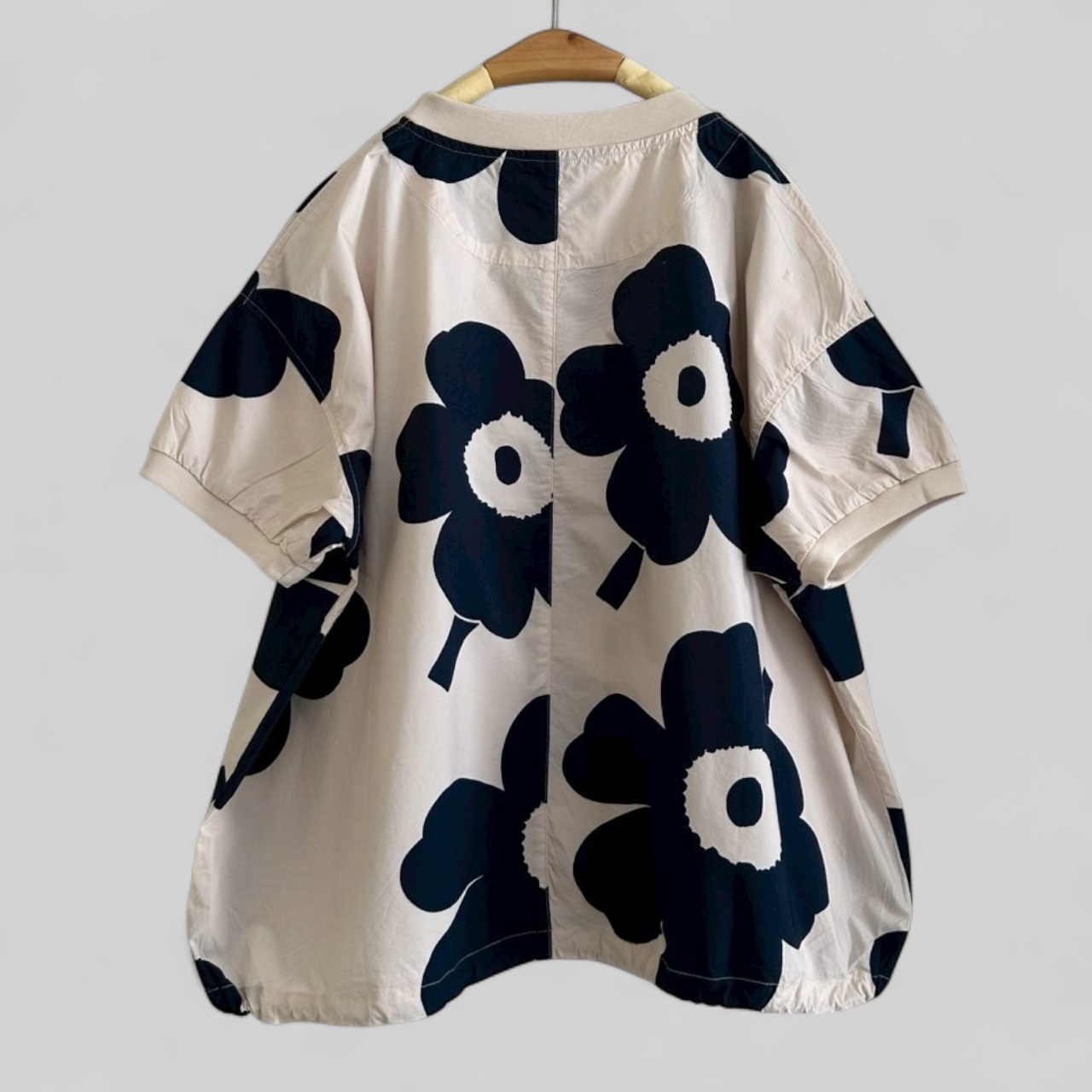 เสื้อผ้าคอตตอนลายดอกไม้