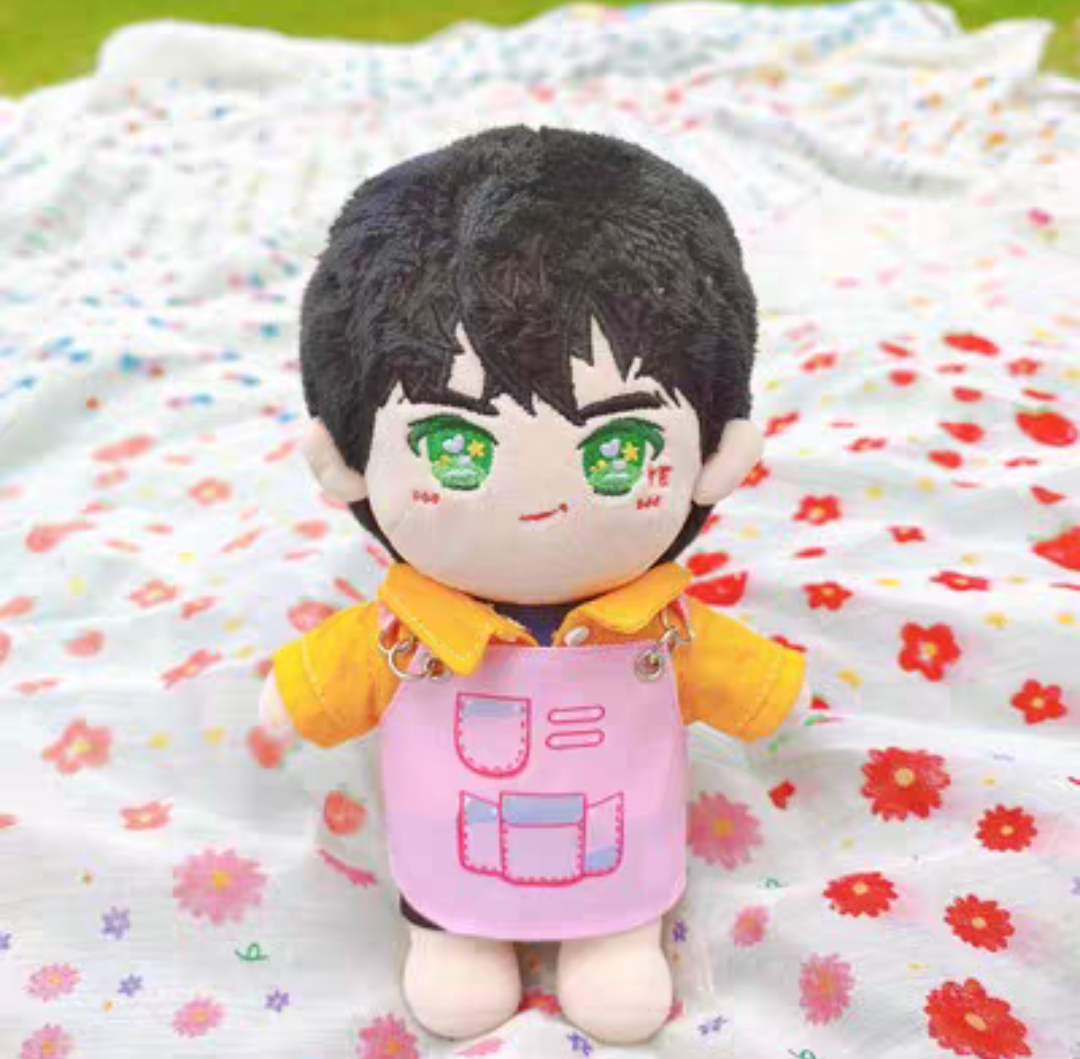 ตุ๊กตาหวังอี้ป๋อ (20 cm.) ชุดแจ็กเก็ตเหลือง