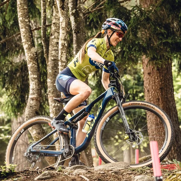 ยางนอกจักรยาน ยางเสือภูเขา VITTORIA MEZCAL XCR 29x2.25 TLR (Tubeless Ready)