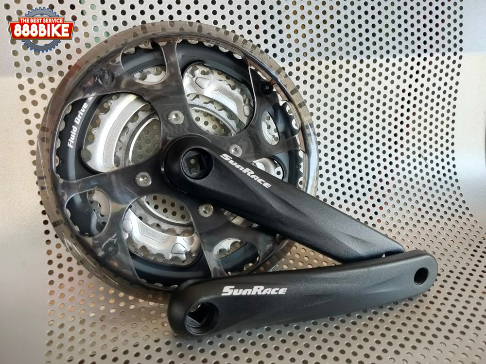 จานดูด 3 ชั้น ซันเรส Sunrace รุ่น M300 48-38-28T สีดำ ขายาว 175 มม. มีใบบังจาน