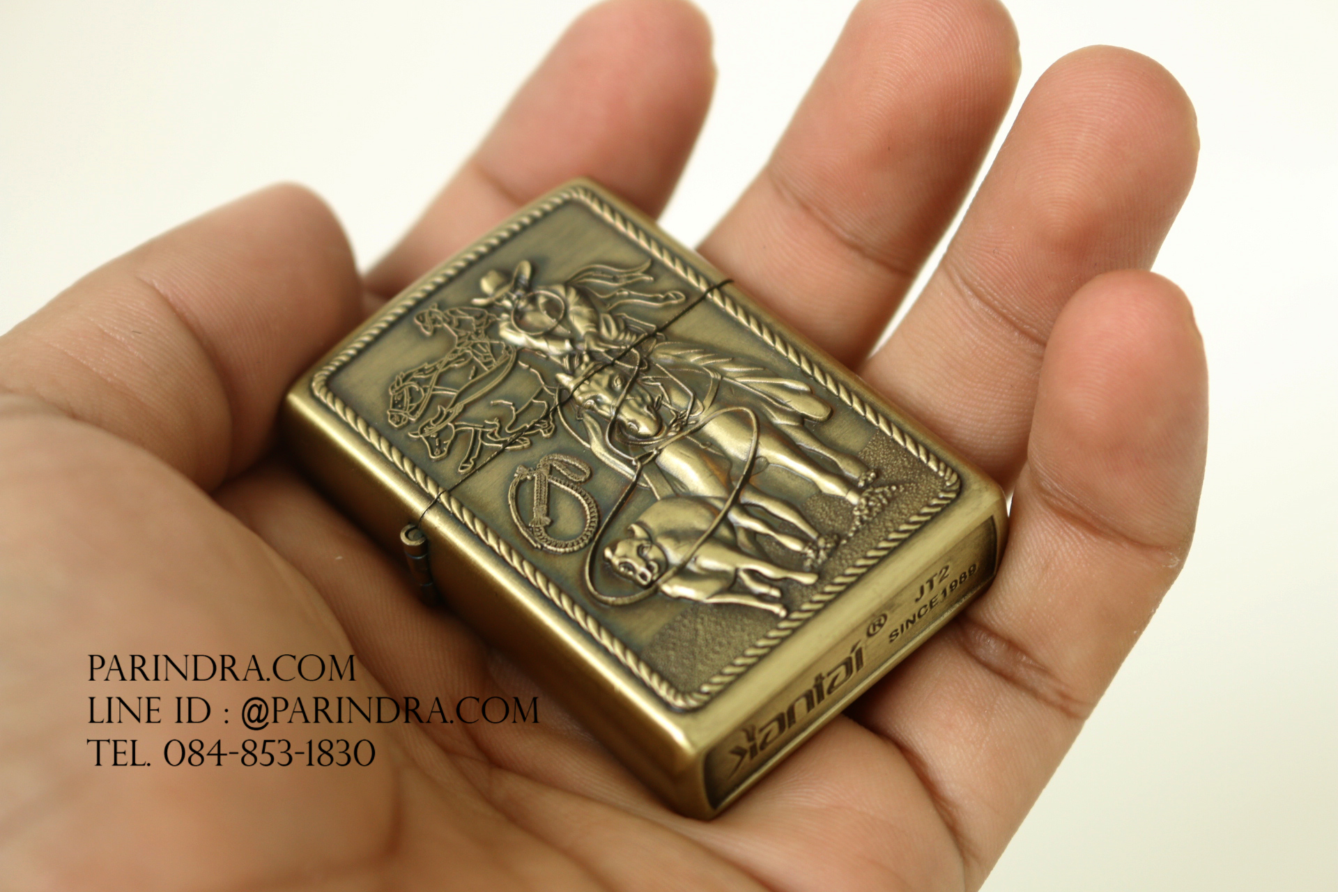 ไฟแช็คน้ำมัน ยี่ห้อ EARTH ลายนูน ลาย Cowboy 001