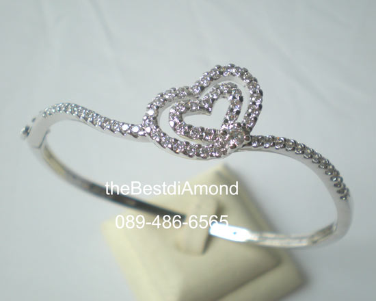 BB037RD+++กำไลเพชร 2ใจประสานกัน+++กำไลวงนี้น่ารักมากๆๆ แบบเก๋ไก๋ ลงตัว Modern ดูดี ใส่แล้วเริ่ด เพชรสวยมากๆๆ