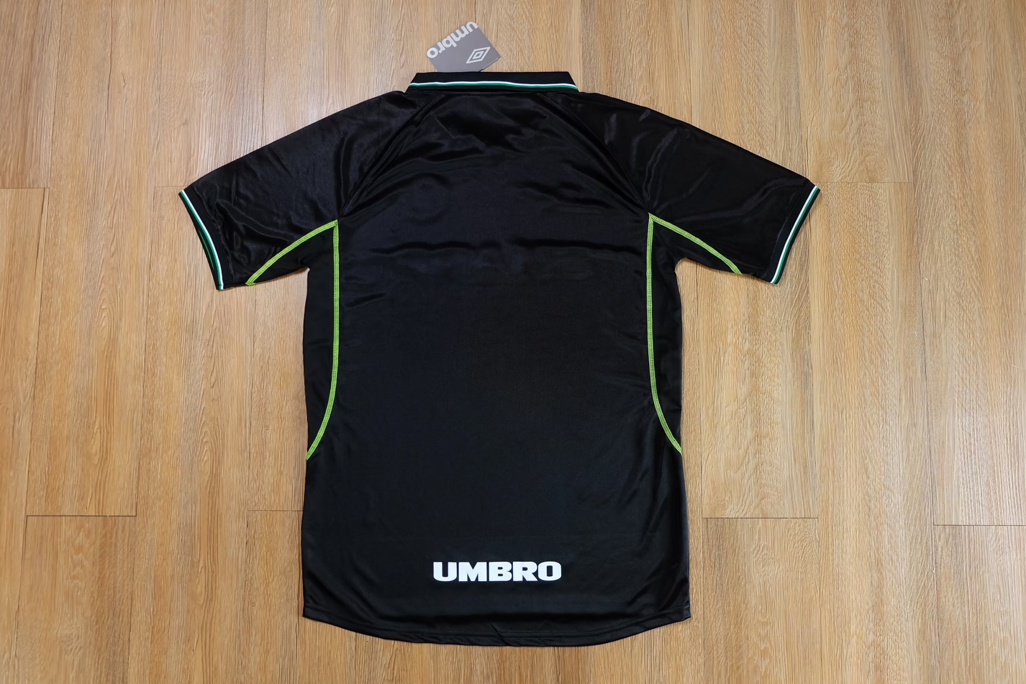 Manchester United 1998/99 Third Kit เสื้อบอลแมนยูย้อนยุค Sharp Umbro Black