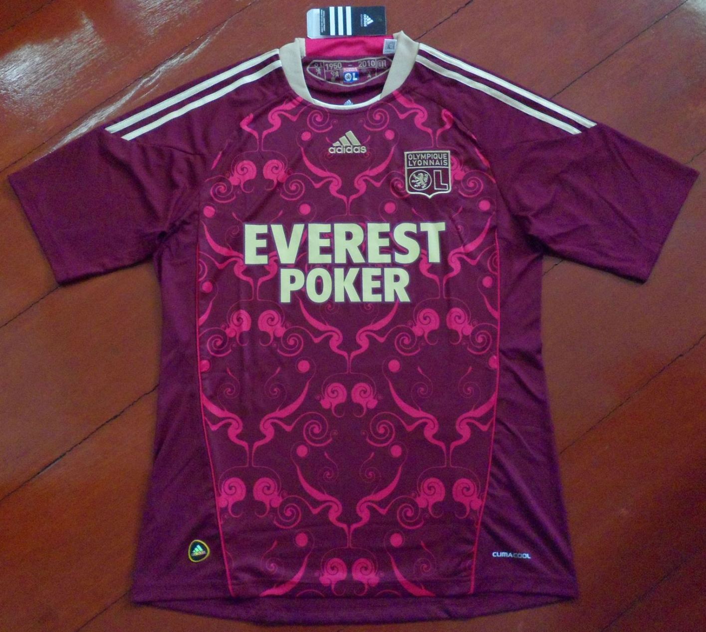 เสื้อฟุตบอล ทีมสโมสรโอลิมปิก ลียง ชุดเยือน 2010/11 ใหม่ M-Size / OLYMPIQUE LYONNAIS Football Shirt Away Kit 2010/11 Jersey NEW M-Size