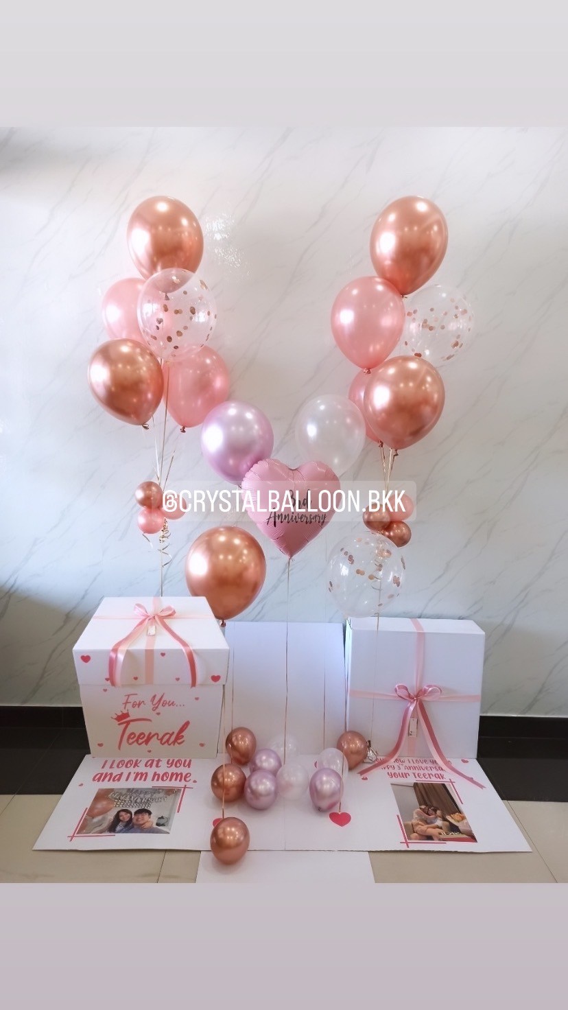 Anniversary Surprised Box กล่องเซอร์ไพรส์วันครบรอบ ฟอยล์หัวใจ ขนาด 18" 1 ชิ้น พร้อม ช่อลูกโป่ง ช่อ 5 ลูก 2 ช่อ พร้อมตกแต่ง สามารถใส่รูปได้ 2 ใบ สามารถเปลี่ยนสีลูกโป่ง/เปลี่ยนสีข้อความ/เปลี่ยนฟอยล์ตกเเต่งได้