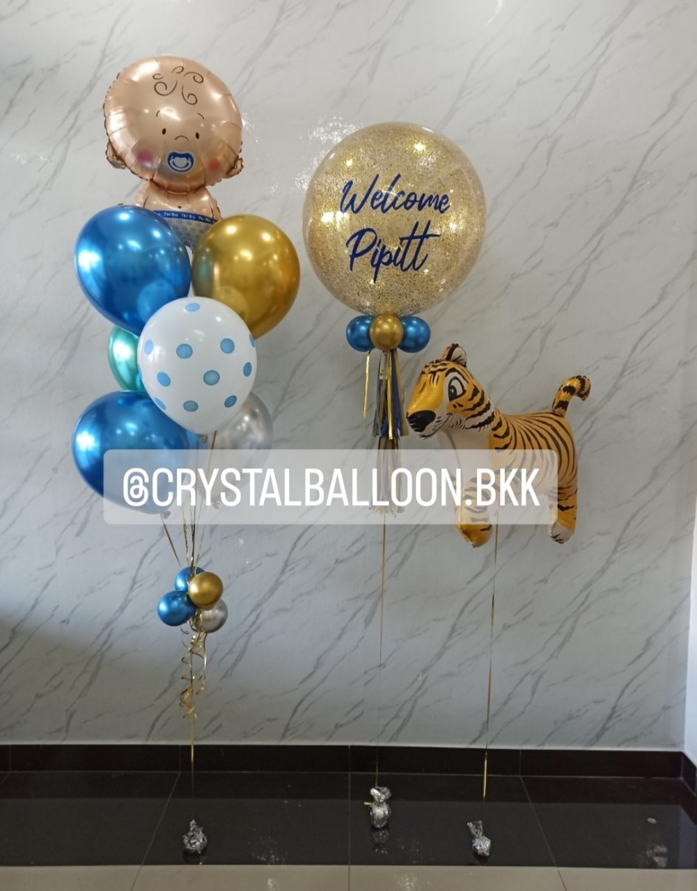 ลูกโป่ง Welcome Baby Bubble ขนาด 24'' กลิตตอร์สีทอง พร้อม ช่อลูกโป่งฟอยล์เด็ก ช่อ 7 ลูก 1 ช่อ พร้อมตกแต่ง ฟอยล์เสือใหญ่ 1 ชิ้น สามารถเปลี่ยนสีลูกโป่ง/เปลี่ยนข้อความ/เปลี่ยนขนาด/เปลี่ยนฟอยล์ตกแต่งได้