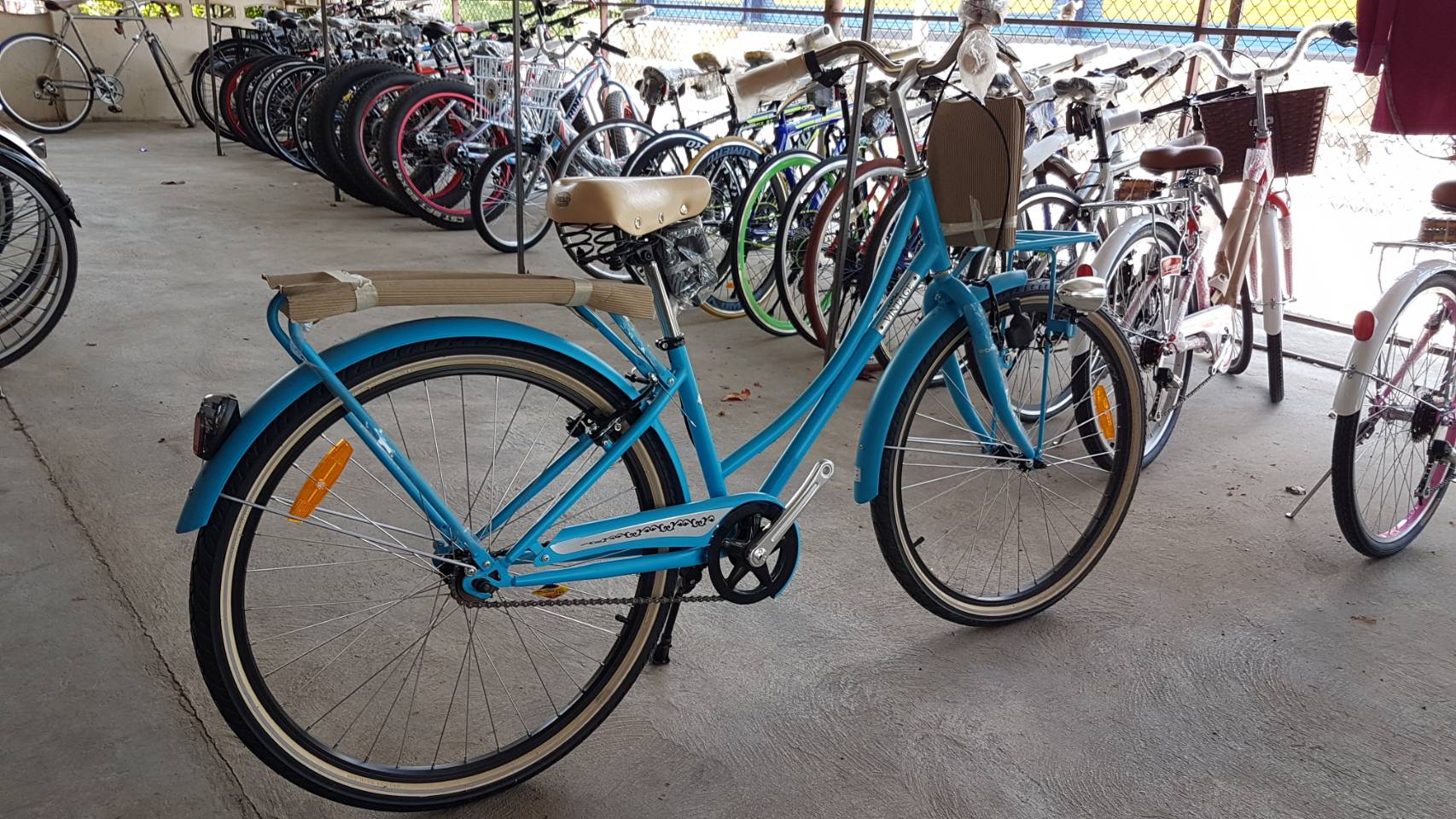 จักรยาน LA NEO VINTAGE STEEL FRAME SINGLE SPEED 26″ เฟรมเหล็ก คลาสสิค (SALE ตัวโชว์มีตำหนิ)