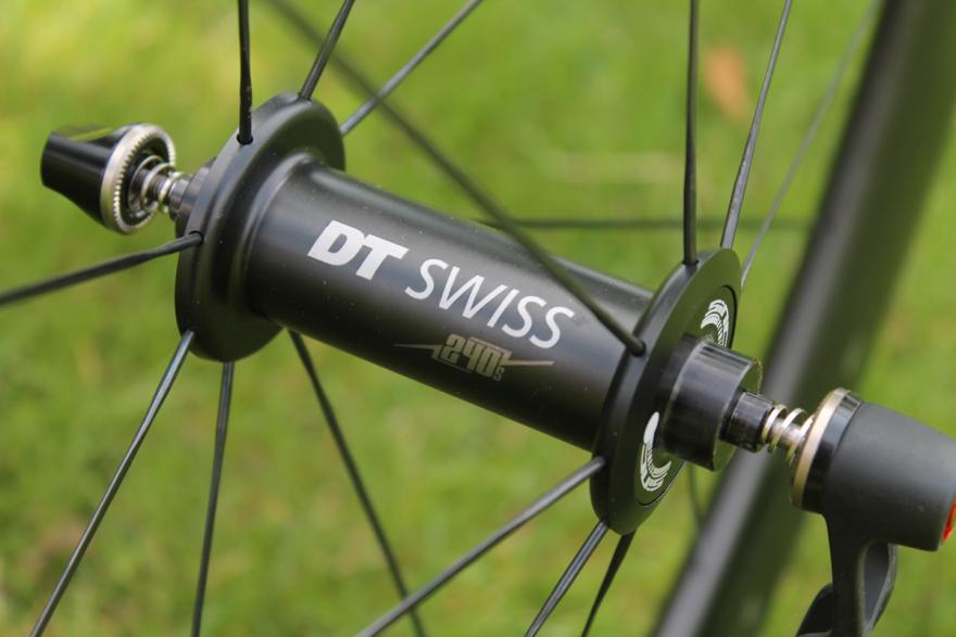 ชุดล้อเสือหมอบ DT SWISS RRC 65 DICUT LIGHT S SHIMANO 11 SP /F100/R130/CHLCH (2517/18)