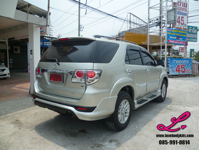 ชุดแต่ง SPORTIVO V5 แบบครอบไฟตัดหมอก : Fortuner 2012-2014