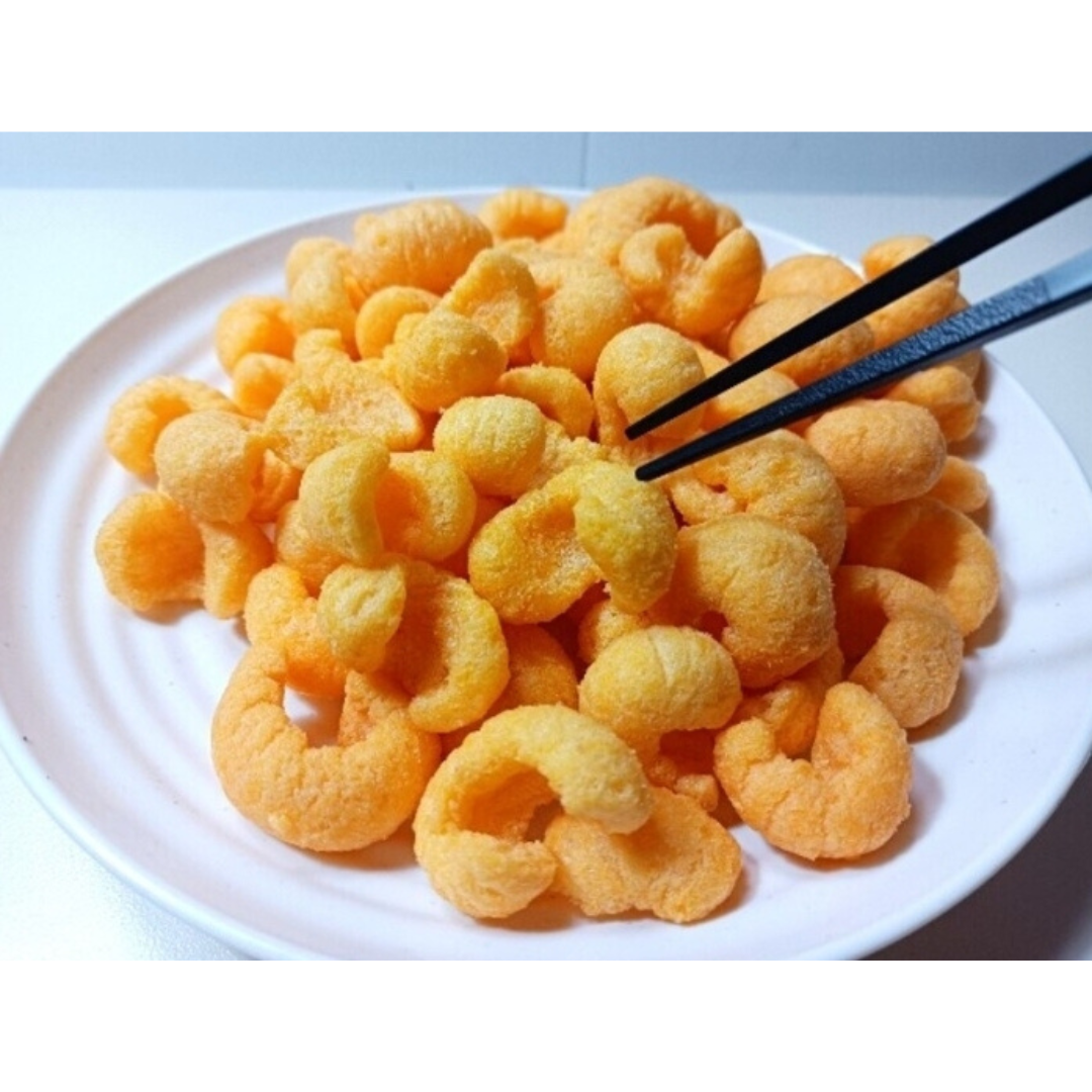 ขนม Familymart ญี่ปุ่น corn puffs รส cheese 62 g.