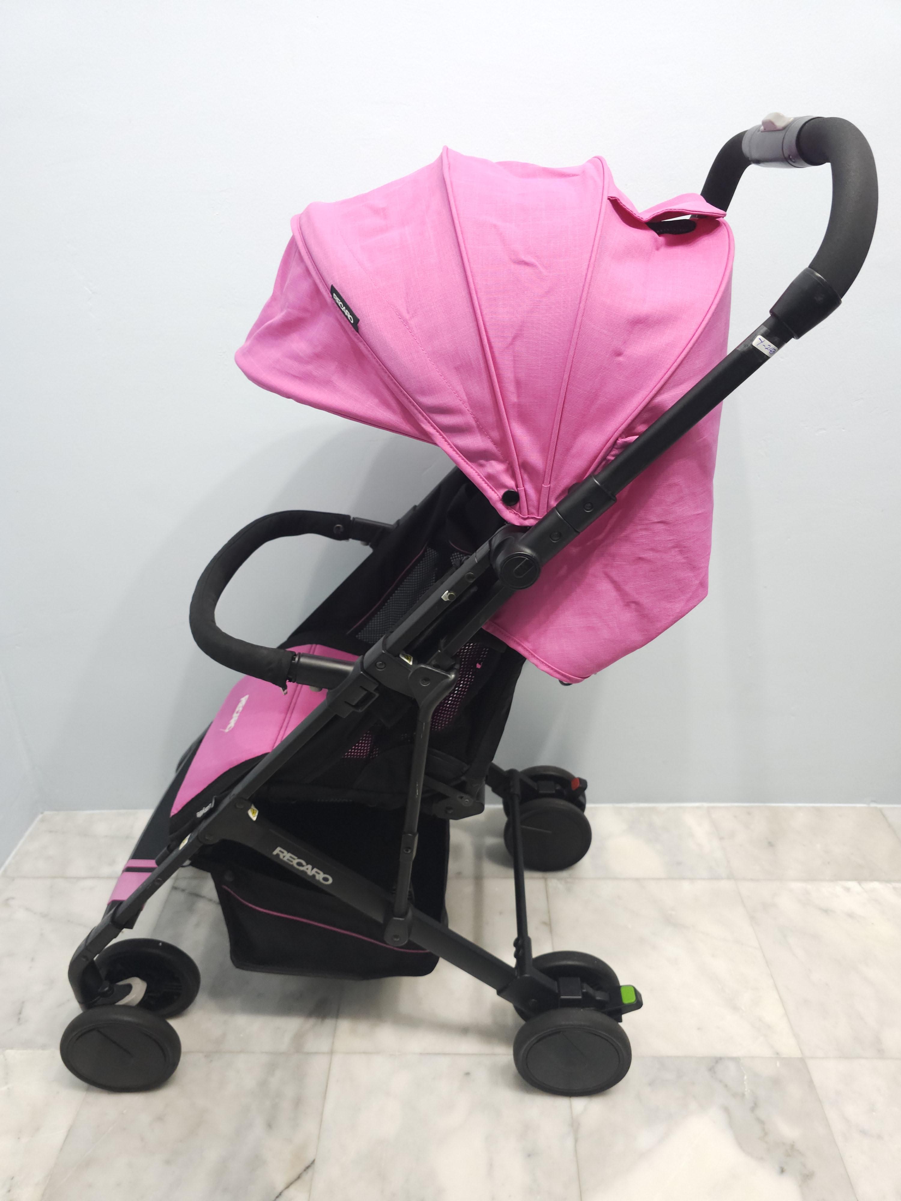 Recaro รุ่น Easylife สีชมพู