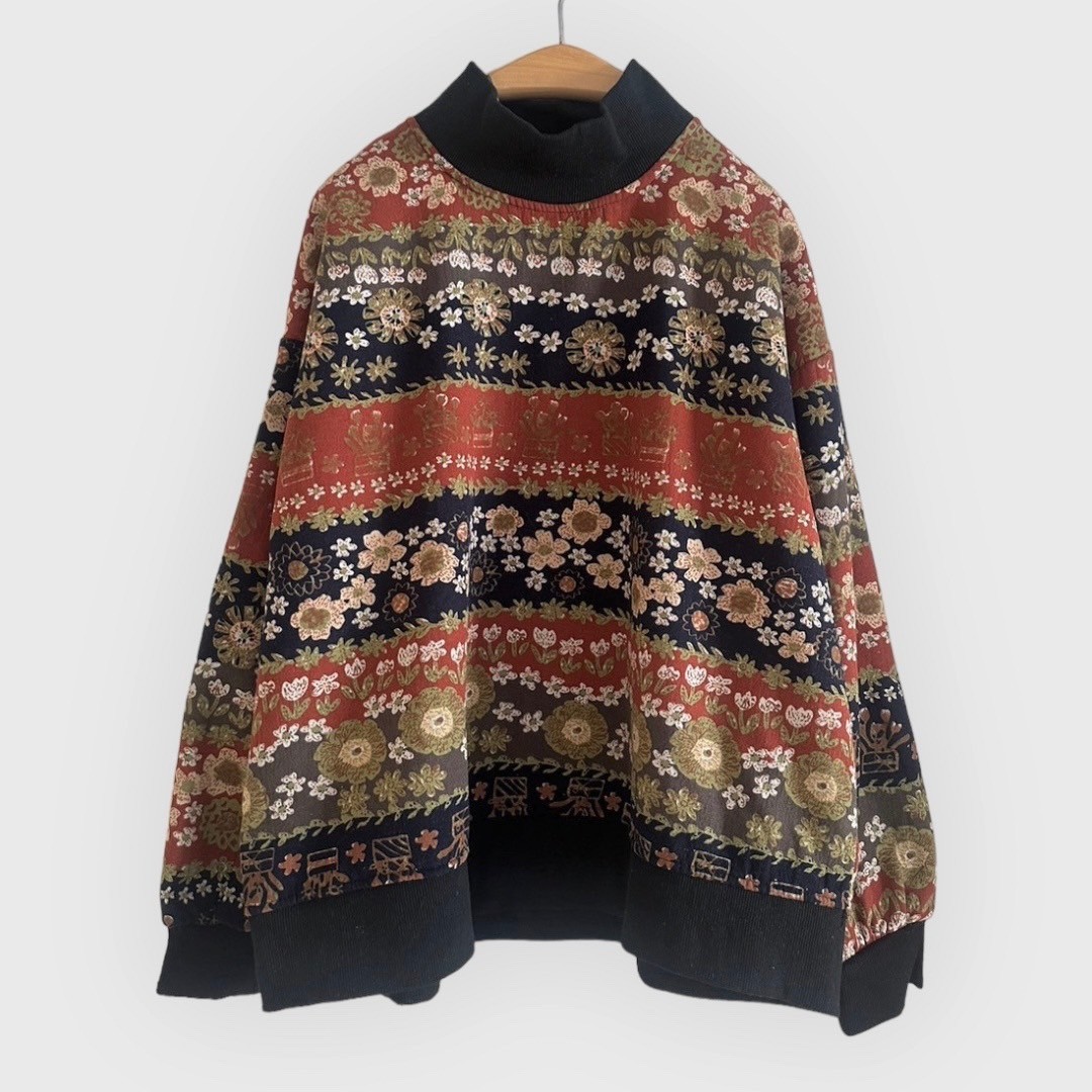 เสื้อกันหนาวผ้าฝ้ายคอปีน