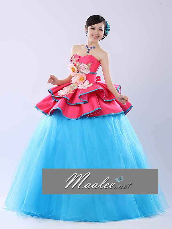 พร้อมเช่า ชุดแฟนซี ชุดราตรียาว เกาะอก สีฟ้า แต่งระบายสีบานเย็นสวย สองชั้น