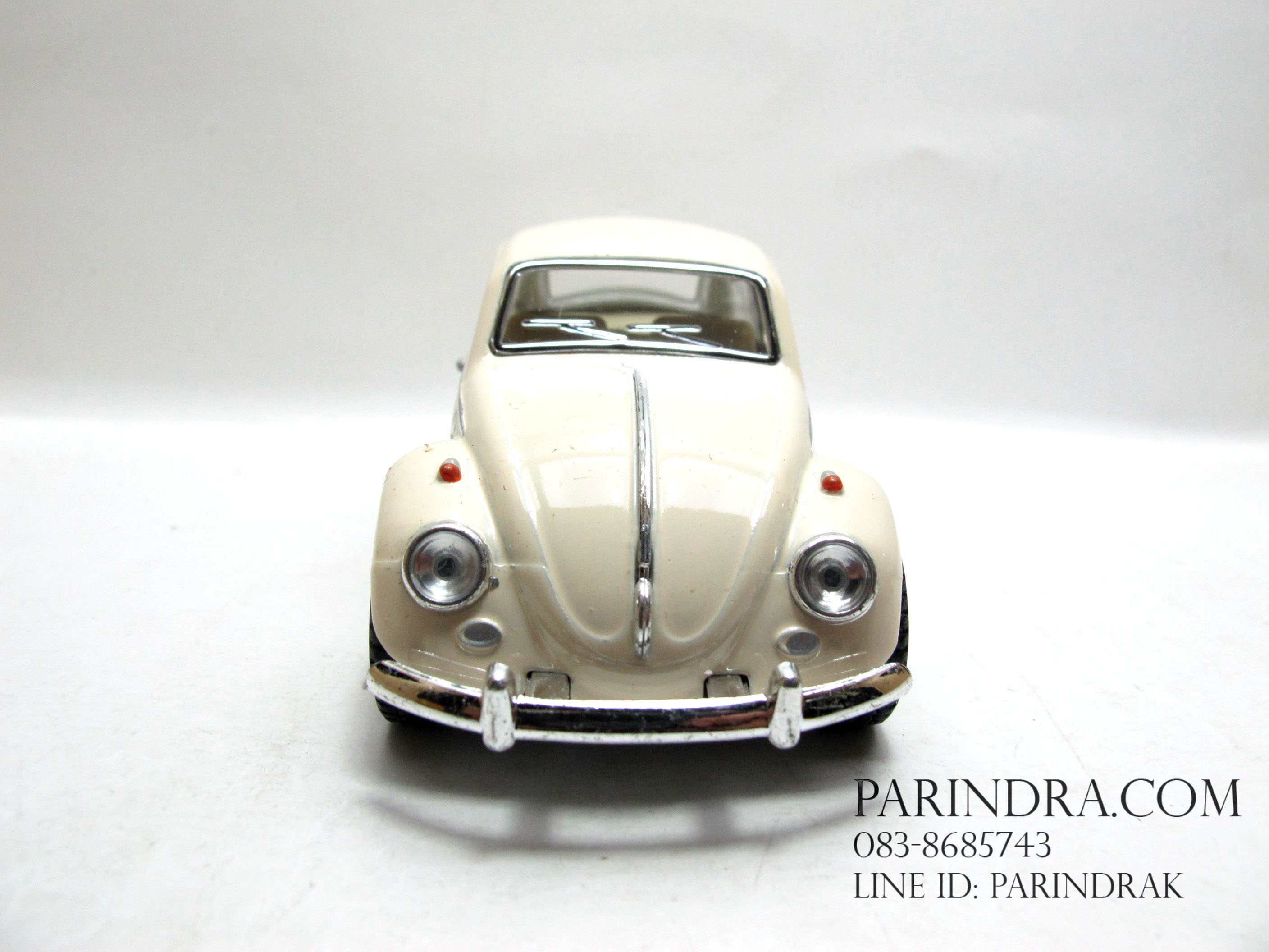 โมเดลรถเหล็กรถเต่า Volkswagen 1967 อัตราส่วน 1:32 สีขาวงาช้าง