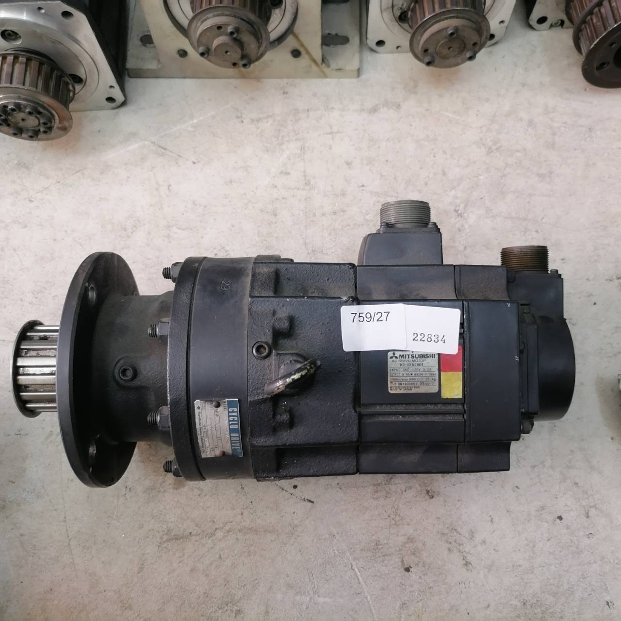 SERVO MOTOR “ MITSUBISHI ” รุ่น HC-SF52BG1