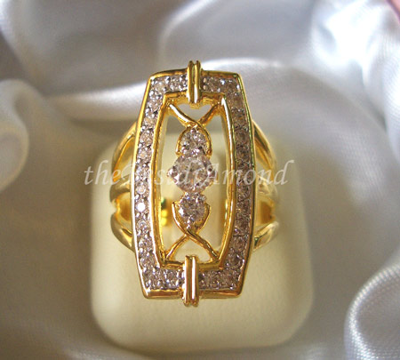 +++แหวนเพชรหรูหรามากก สวยมากค่ะ สำหรับสาวทันสมัย Intrend ที่ต้องการแหวนแบบเต็มนิ้ว รหัส BR506 +++