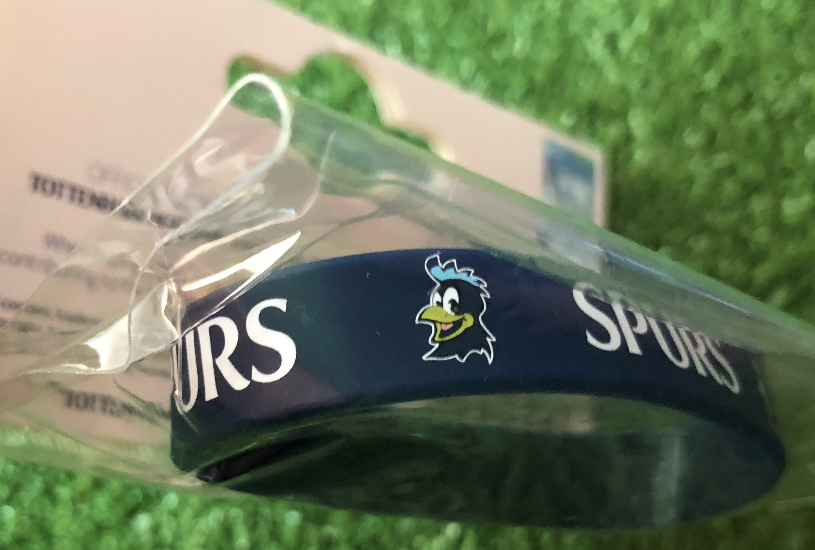 สายรัดข้อมือซิลิโคนฟุตบอล สโมสรท็อตแน่ม ฮ็อทสเปอร์ - CHIRPY ใหม่ / TOTTENHAM HOTSPUR Football Club Silicone Wristband - CHIRPY NEW