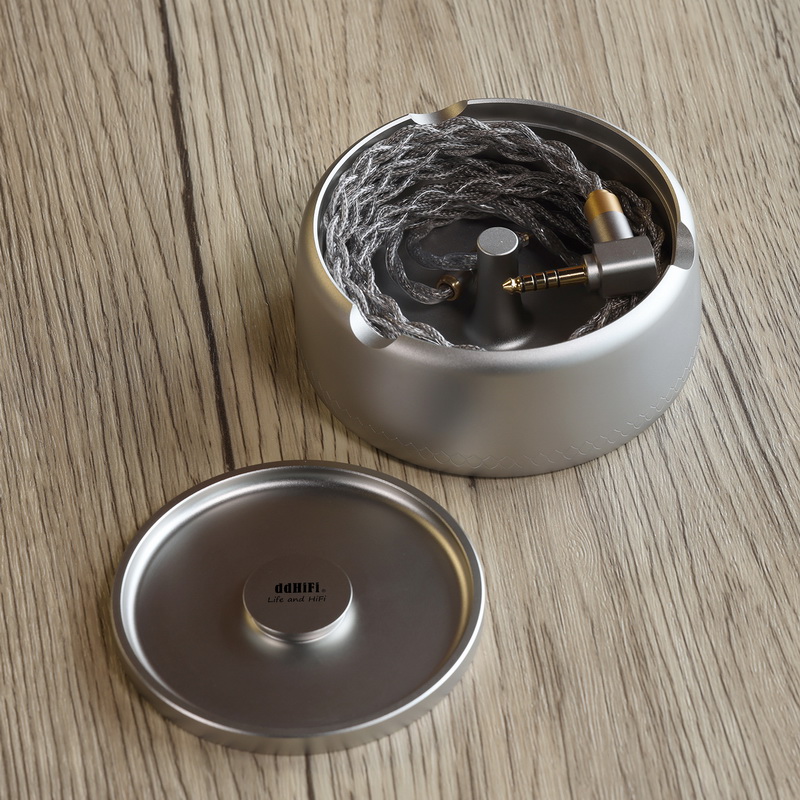 DD AS100 เคสแข็งเก็บหูฟัง HiFi ทำจากโลหะผสมอลูมิเนียม AL6063 ใส่ซิการ์ได้ วางซ้อนได้