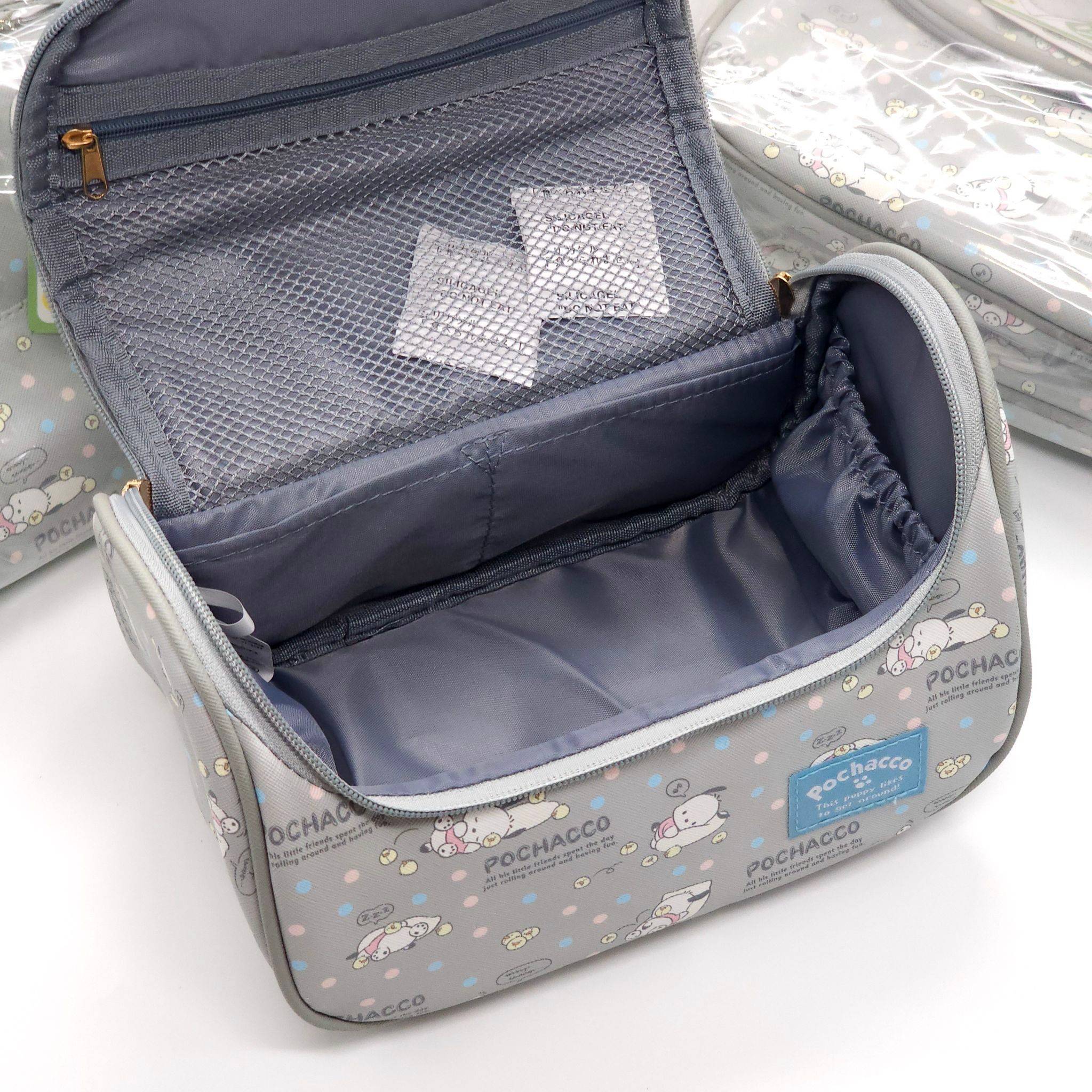 กระเป๋าเครื่องสำอาง pochacco ลิขสิทธิ์แท้ sanrio จากญี่ปุ่น