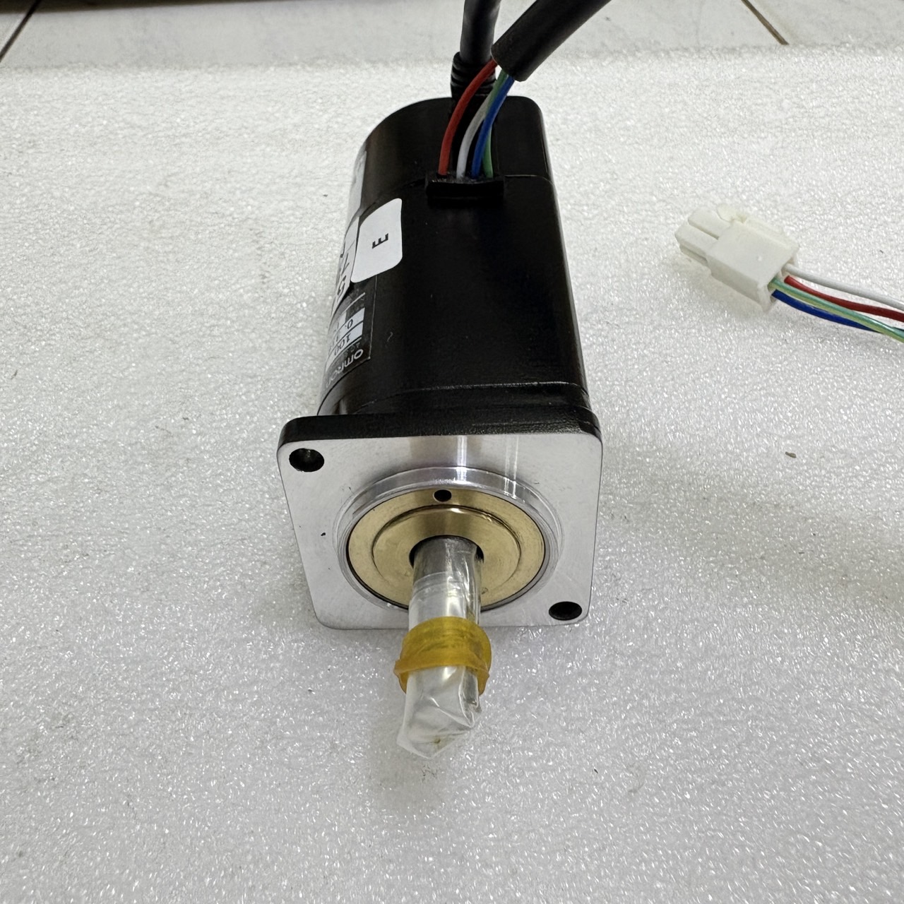 R88M-UE10030H-S1 SERVO MOTOR “ OMRON ”