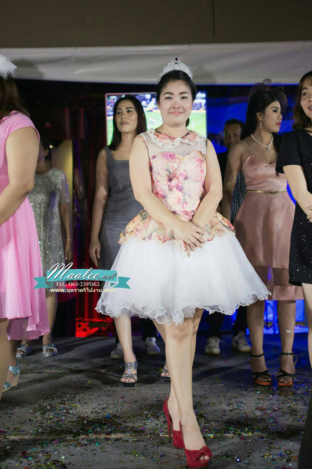 พร้อมเช่า ชุดแฟนซี ชุดราตรีสั้น หวานแบบ Vintage ผ้าโปร่งลายดอกไม้ กระโปรงผ้าแก้วสีขาว สวยหวาน