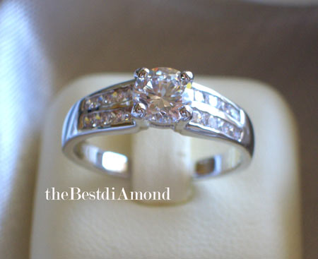 BR407RD+++แหวนชู 50 สตบ่าข้าง 2 แถว++ เรียบๆ แต่หรูหรา อยู่ได้นานไม่มีout เหมือนจริงสุดๆๆเพชรแวววาวมาก ใส่แล้วขับให้นิ้วเรียวสุด ไม่ควรพลาดนะคะ