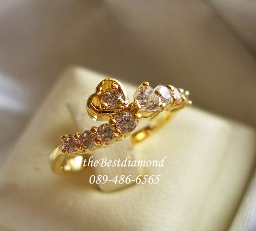 BR416+++แหวนแถวน่ารักๆ ดีไซน์ลงตัวสวยงาม +++ใช้เพชรหัวใจ ผสมพชรกลมได้ลงตัวสวยงาม เพชรสวย แบบน่ารักๆ ใส่ติดนิ้วได้เลยค่ะ