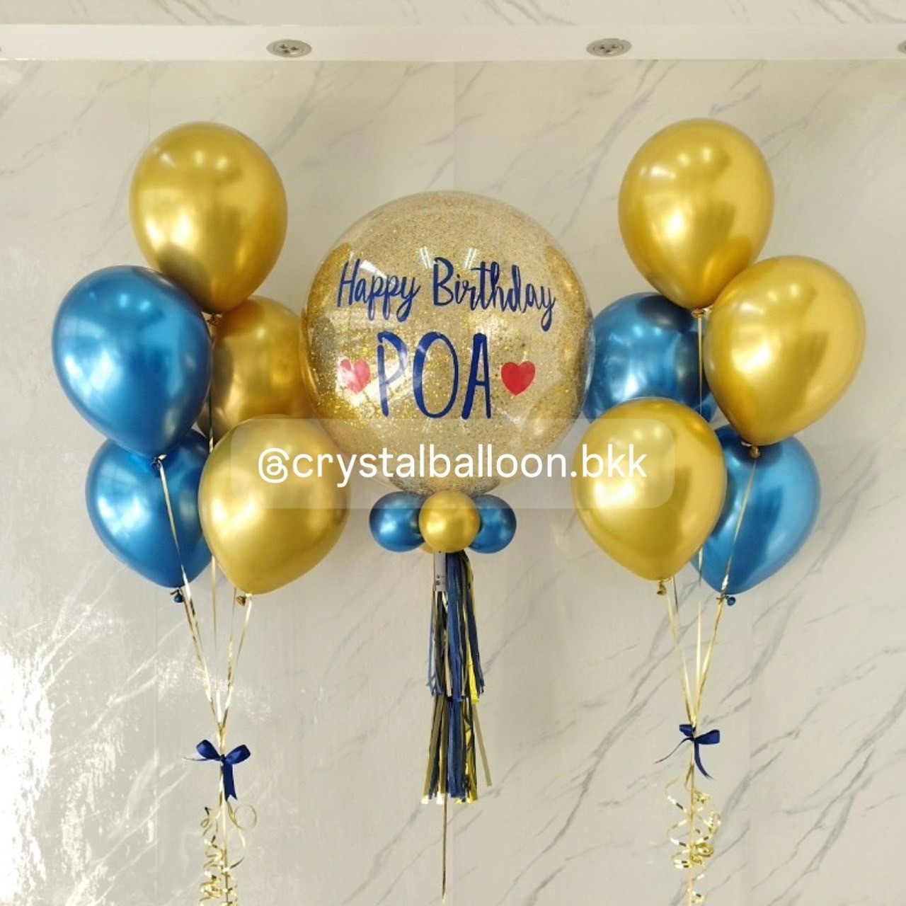 ลูกโป่ง วันเกิด Bubble ขนาด 24" กลิตเตอร์สีทอง 1 ลูก พร้อม ช่อลูกโป่ง ช่อ 5 ลูก 2 ช่อ น้ำเงินโครเมี่ยม/ทองโครเมี่ยม พร้อมตกแต่ง สามารถเปลี่ยนสีลูกโป่ง/เปลี่ยนข้อความ/เปลี่ยนขนาดได้