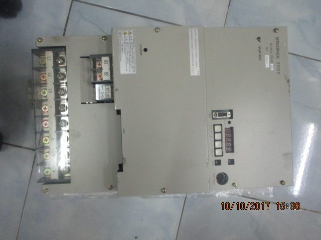SERVO DRIVE " YASKAWA " รุ่น SGDH-1EAEY454
