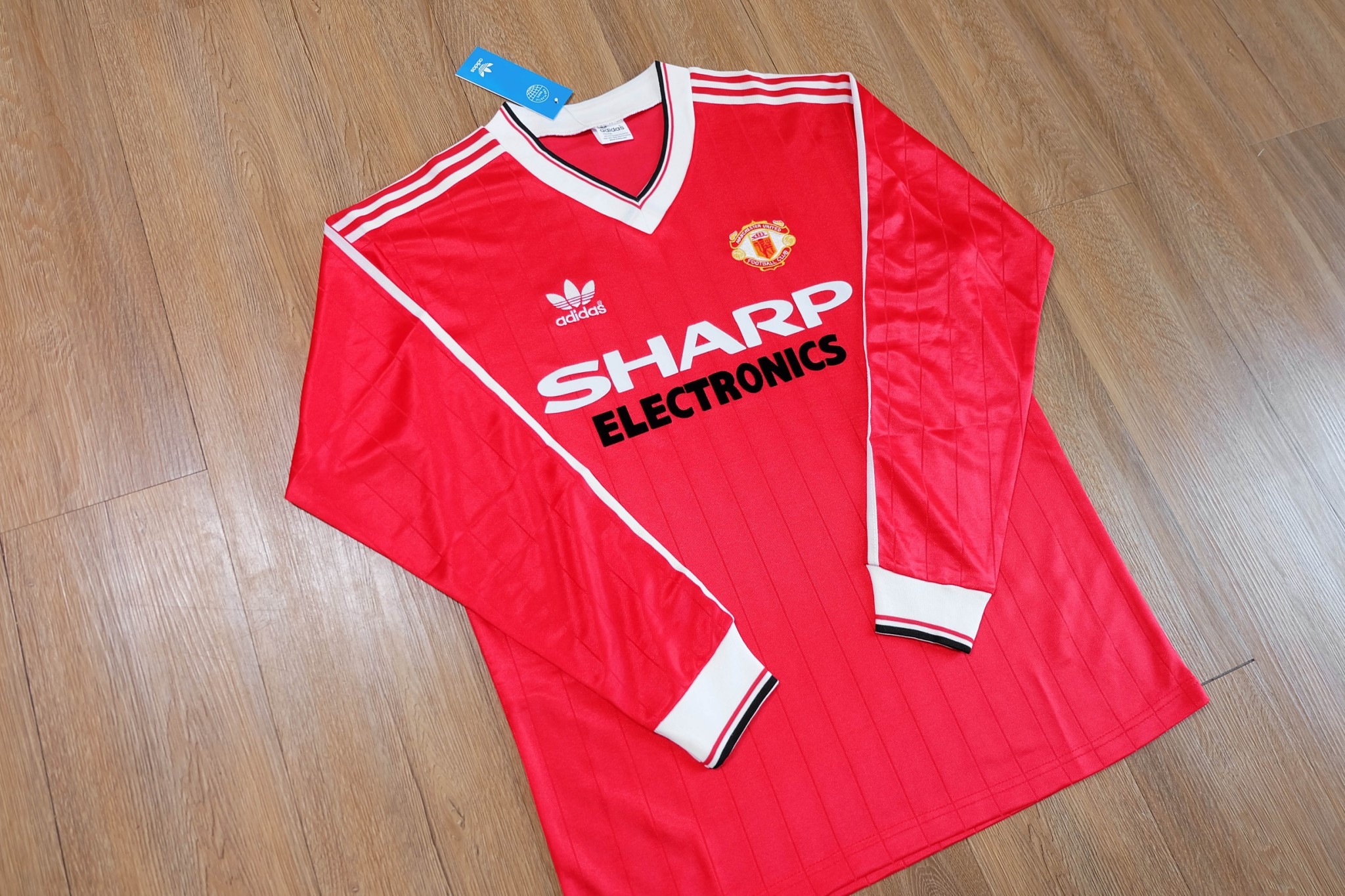 Manchester United 1982/83 Long sleeve Vintage Jersey เสื้อฟุตบอลแมนยูย้อนยุค Sharp Eletronics