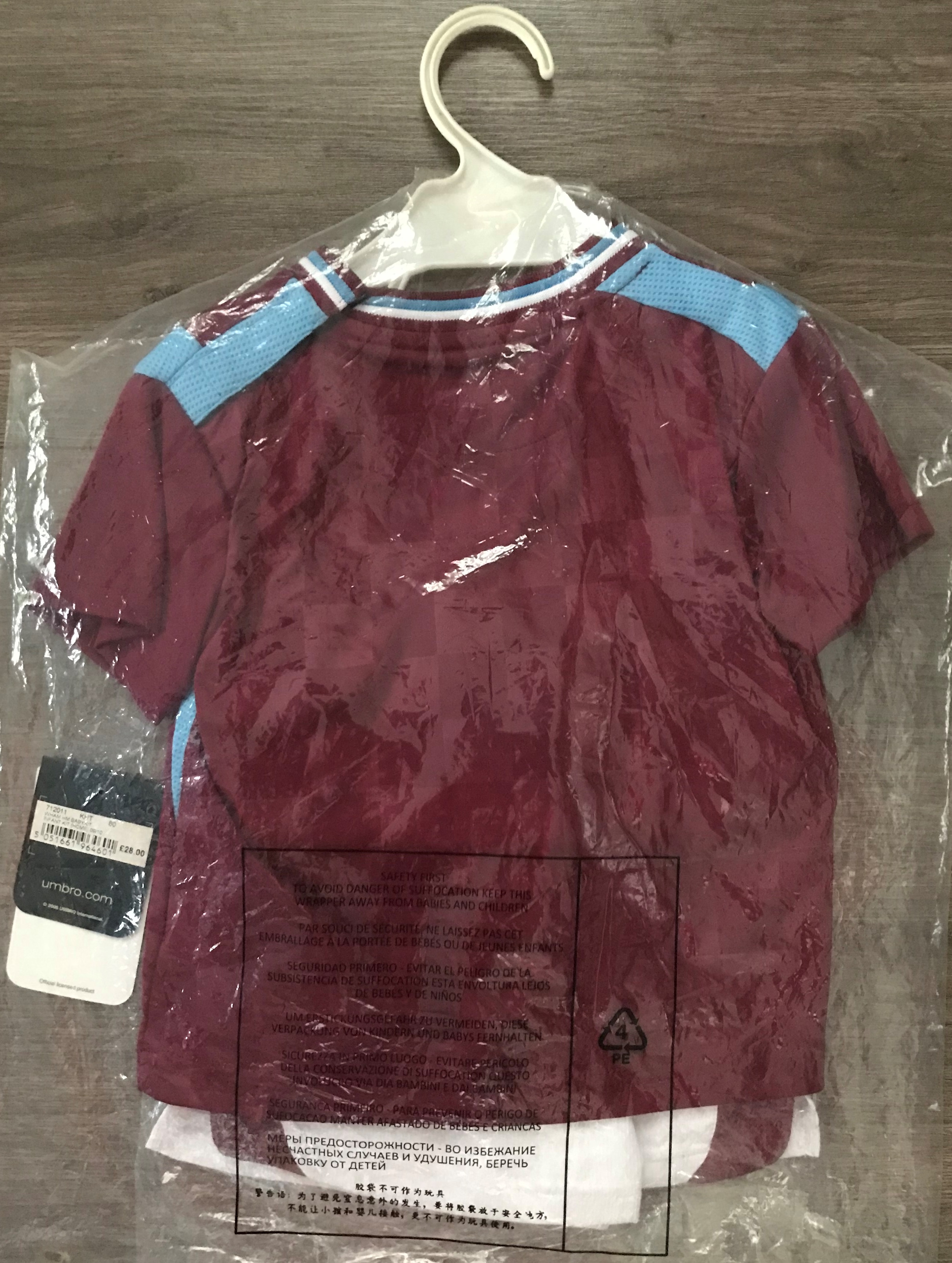 เสื้อฟุตบอล ทีมสโมสรเวสต์แฮม ยูไนเต็ด ชุดเหย้า 2009/10 ใหม่ Infant 12-18 M-Size / WESTHAM UNITED Football Shirt Home Kit 2009/10 Jersey NEW Infant 12-18 M-Size