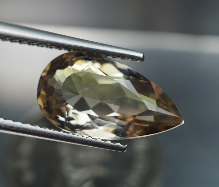 สคาโพไลท์สีเหลือง (Scapolite) 2.75 กะรัต