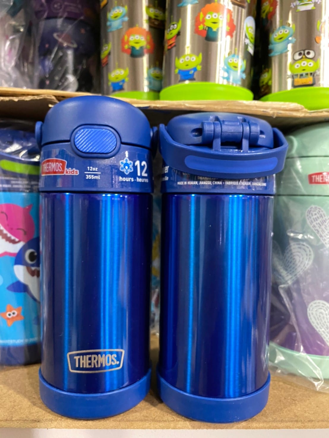 กระติกดูดน้ำแตนเลสหุ้มฉนวนสุญญากาศยี่ห้อ Thermos ของแท้ขนาด 12 ออนซ์ ลาย Blue