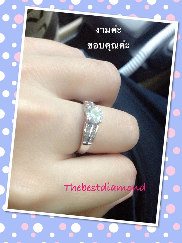 BR407RD+++แหวนชู 50 สตบ่าข้าง 2 แถว++ เรียบๆ แต่หรูหรา อยู่ได้นานไม่มีout เหมือนจริงสุดๆๆเพชรแวววาวมาก ใส่แล้วขับให้นิ้วเรียวสุด ไม่ควรพลาดนะคะ