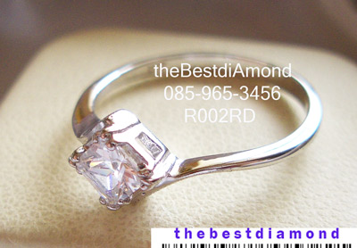 BR002RD=== แหวนเพชรCZ สี่เหลี่ยม(Emerald Cut) เรียบ หรู ดูดี ไม่เวอร์ ใส่ติดนิ้วได้สวยน่ารักค่ะ