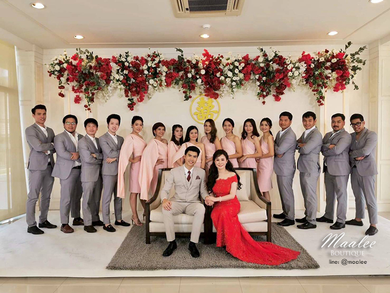 พร้อมเช่า ชุดสูทชาย สีเทาอ่อน เข้ารูป พร้อมเสื้อกั๊ก