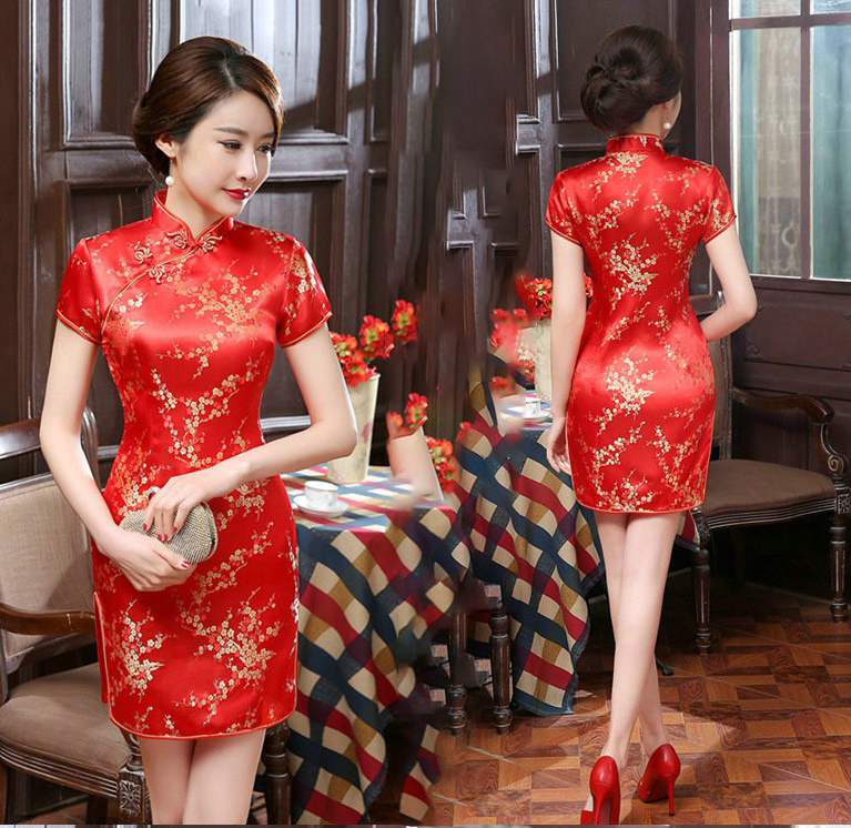 พร้อมส่ง กี่เพ้า / สั้น สีแดง ลายดอกบ๊วย Cherry Blossom ผ้าไหมจีน กุ๊นขอบ ตัดเย็บอย่างดี (L)