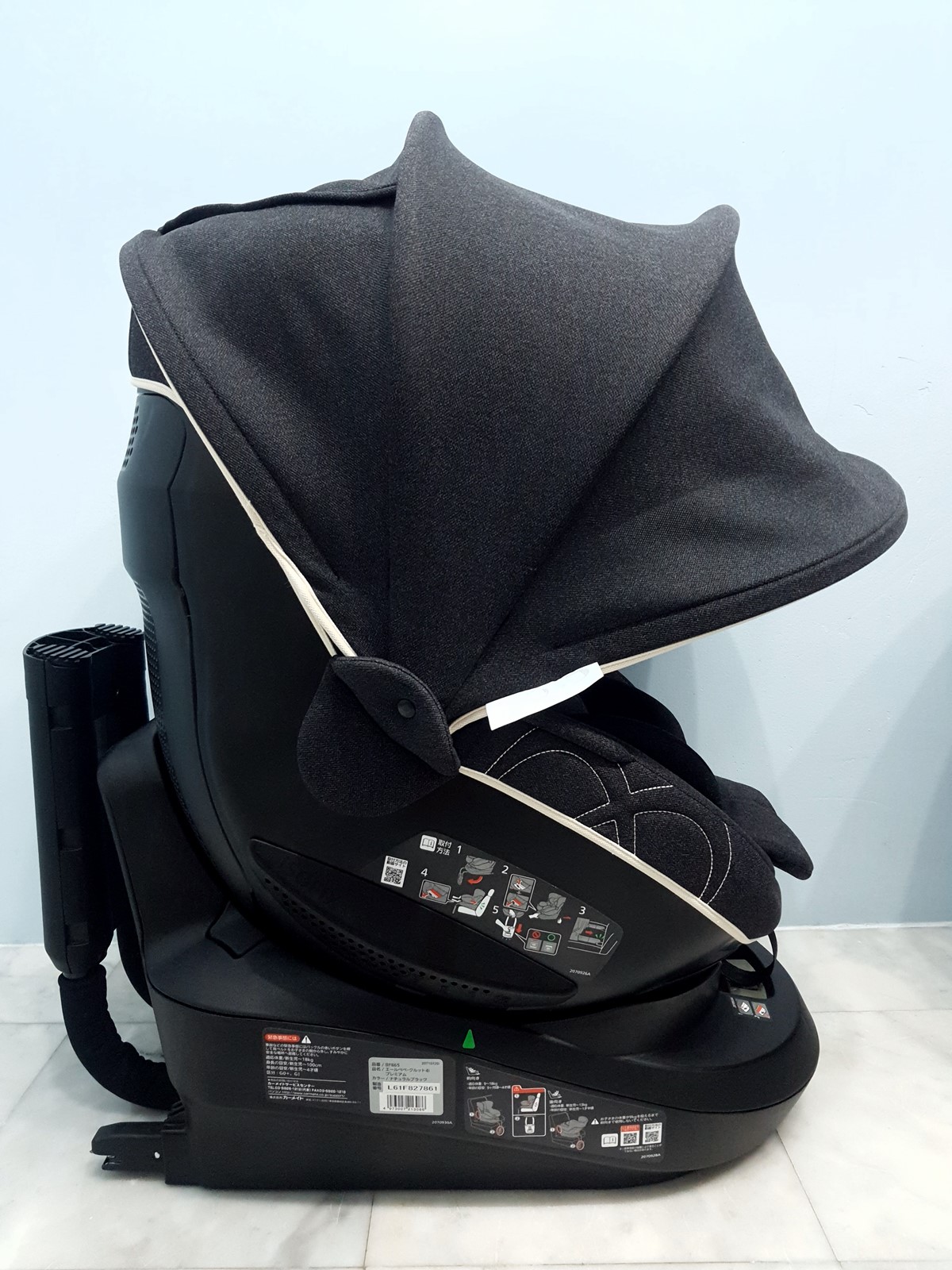 Ailebebe Kurutto 4i (isofix) premium natural สีดำ