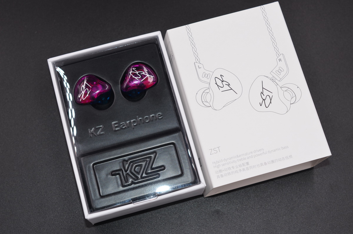 ขาย KZ ZST Pure White Edition หูฟัง hybrid 2ไดร์เวอร์ (1DD+1BA) ถอดสายได้ รุ่นพิเศษ