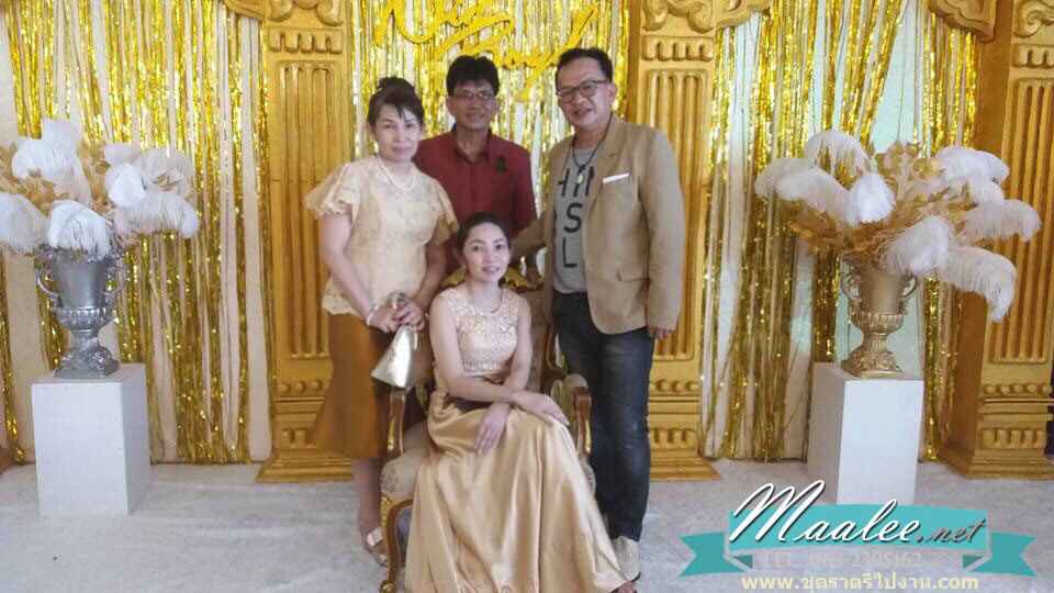 พร้อมเช่า ชุดราตรียาว แขนกุด แต่งลูกไม้ฉลุ ผาคาดเอวซาติน สีทอง สวยเรียบหรู