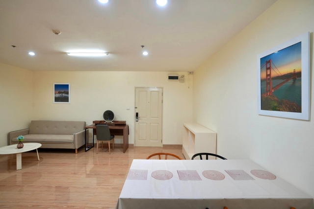 ให้เช่าคอนโด ซิม คอนโด วิภา-ลาดพร้าว 44 ตร.ม.ห้องใหญ่ เฟอร์ครบ มีเครื่องซักผ้า ใกล้ BTS, MRT