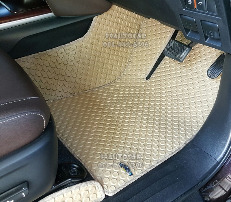 พรมกระดุมรถยนต์ Toyota Fortuner 2015-2022 กนะดุมสีครีม
