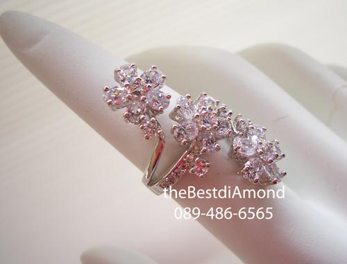 BR609RD+Wow 3 big flowers+++ แหวนเพชร cz หรูหรามากๆๆ สวยสุดๆ หากชอบแหวนอลังการ แบบRight Hand Ring ต้องไม่พลาด ใส่แล้วสวยเต็มนิ้วเลยค่ะ