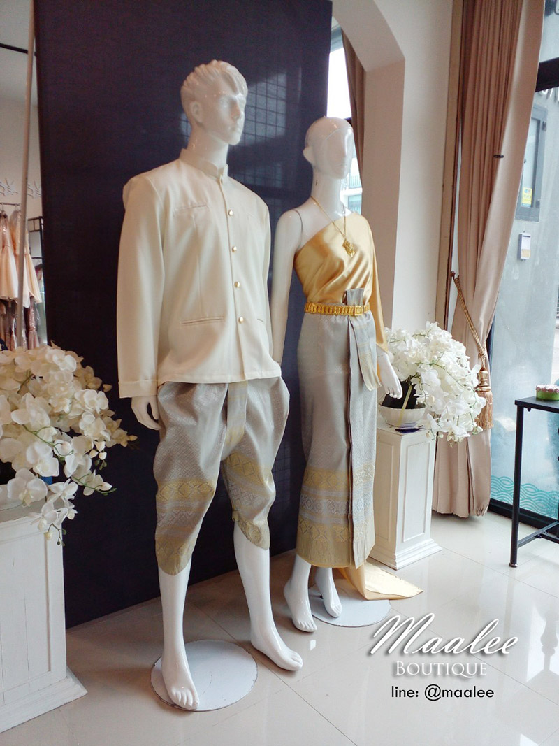 เช่า ชุดไทย ชุดเพื่อนเจ้าสาว ชุดไทยผ้าถุงสีเทาทอง สไบสีทอง