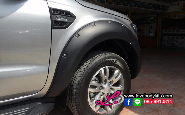 ซุ้มล้อแบบมีน็อต 9 นิ้ว : EVEREST 2015-2017